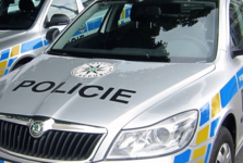 Kauza řidičských průkazů z Černošic: soud vyhověl žalobkyni, do vazby poslal všech 16 zadržených